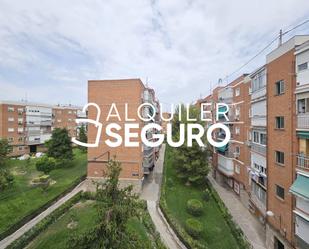 Exterior view of Flat to rent in  Madrid Capital  with Heating and Furnished