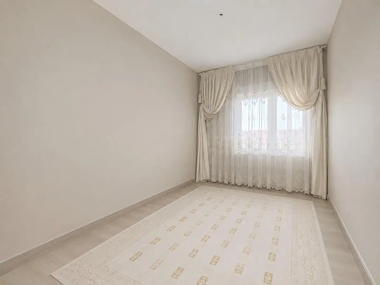 Habitación de Piso en venta en Ávila con Calefacción