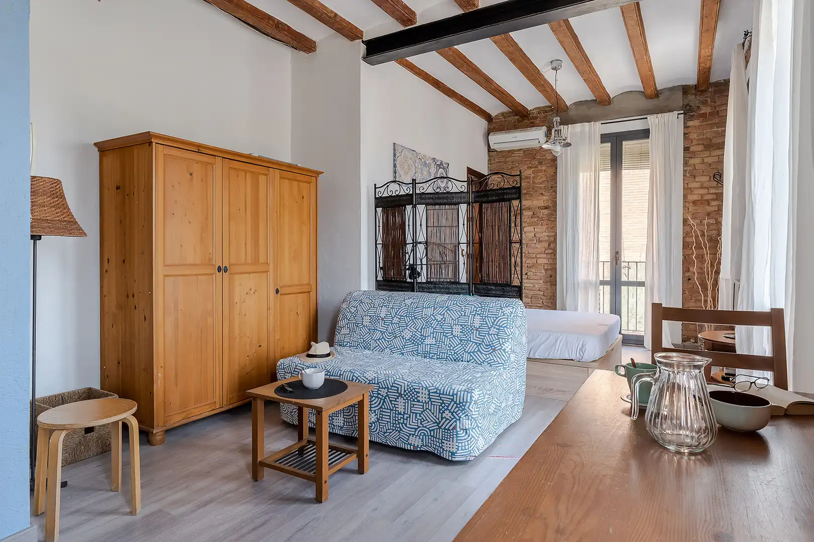 Bedroom of Apartments for sale in  Barcelona Capital  with Air Conditioner, Furnished and Washing machine