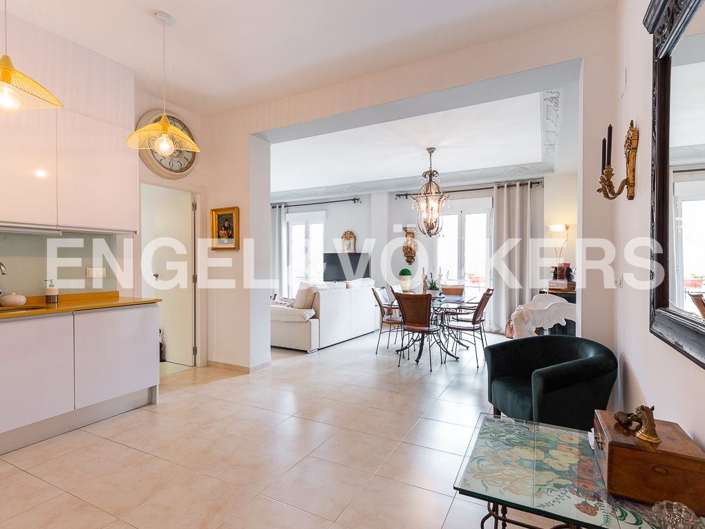 Living room of Apartment to rent in  Valencia Capital  with Air Conditioner, Heating and Furnished
