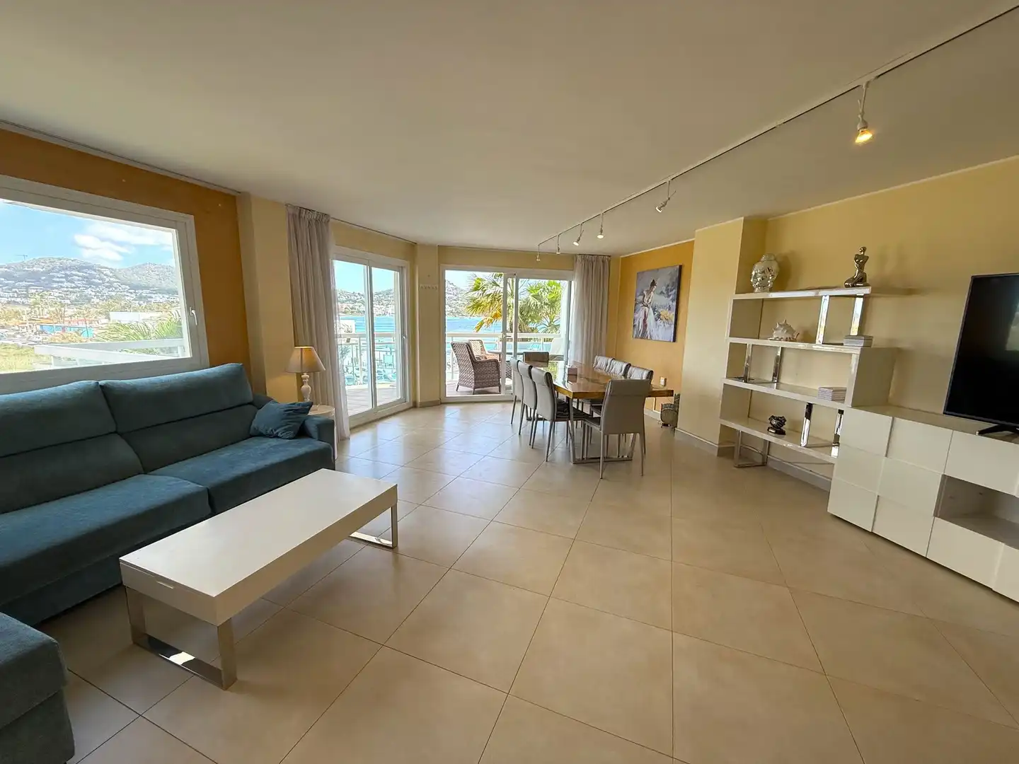 Sala d'estar de Apartament en venda en Eivissa amb Aire condicionat, Calefacció i Jardí privat