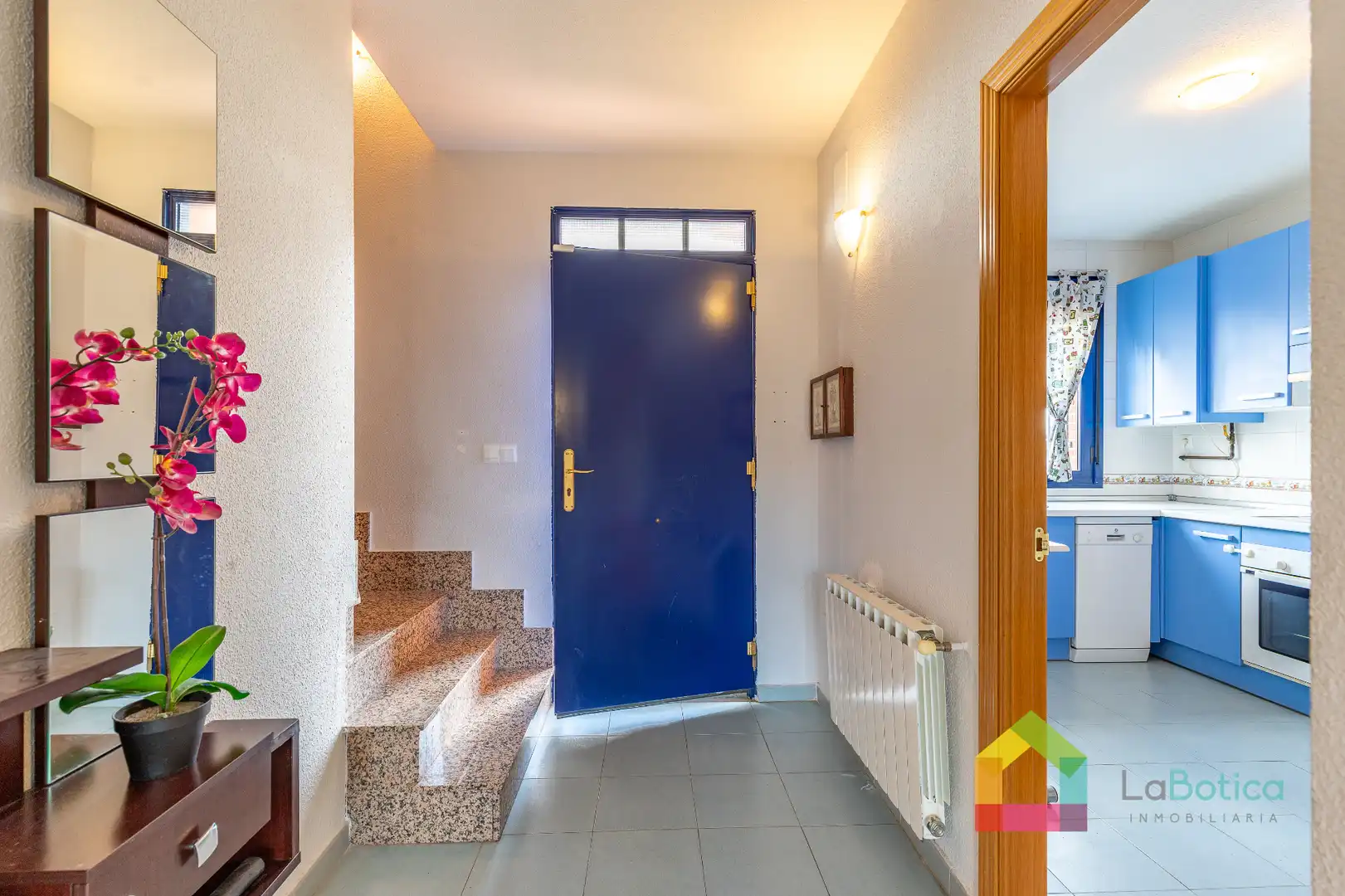 Casa adosada en venta en Burguillos de Toledo con Calefacción, Jardín privado y Terraza