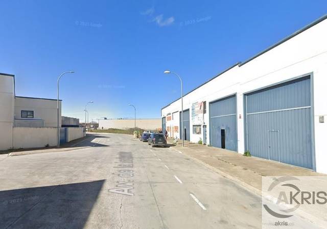 Nave industrial en Venta en El Viso de San Juan