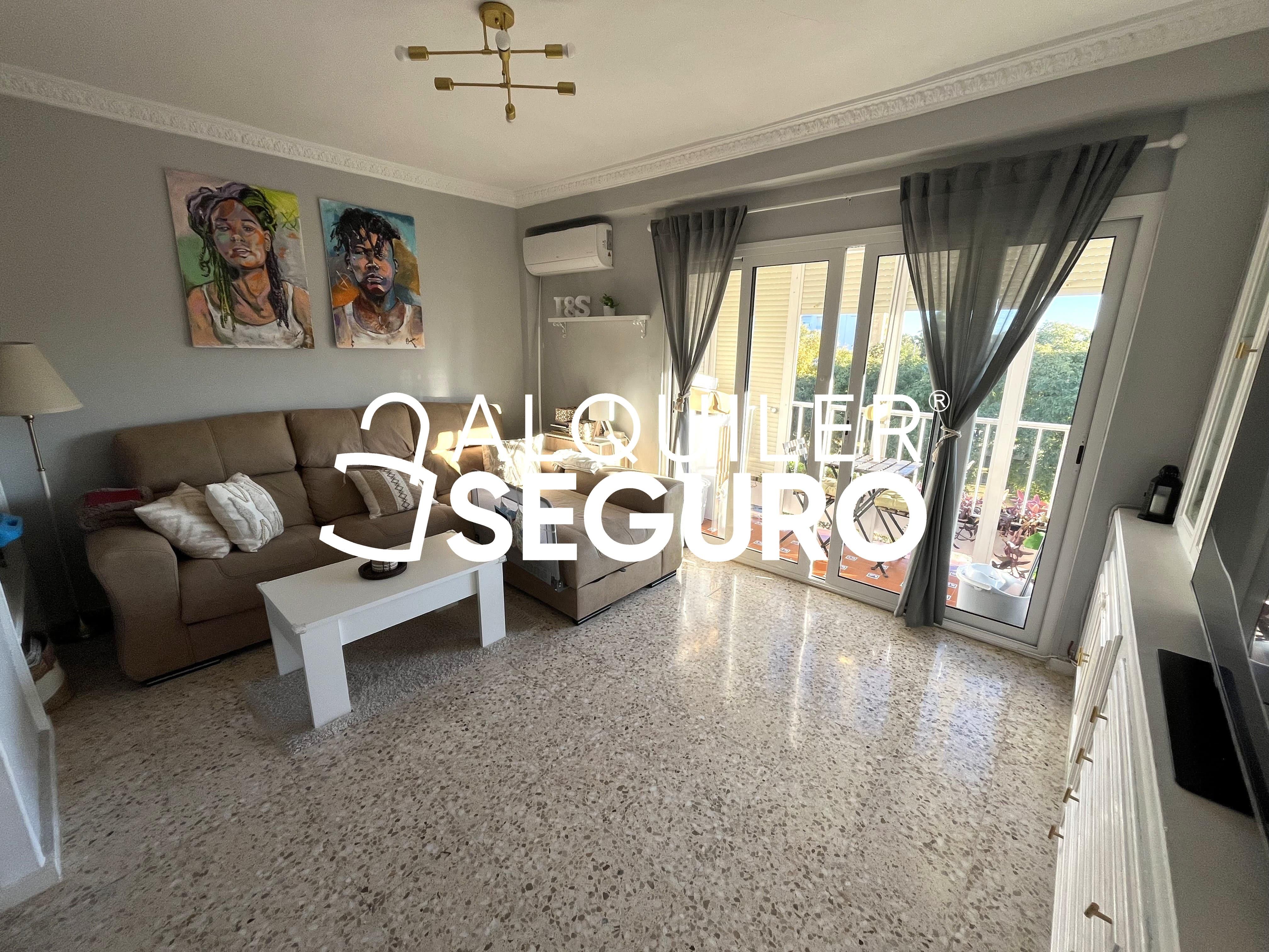 Dormitori de Pis de lloguer en Jerez de la Frontera amb Aire condicionat, Terrassa i Moblat