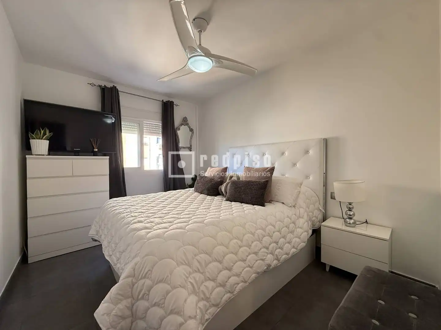 Habitación de Piso en venta en Málaga con Aire acondicionado y Amueblado