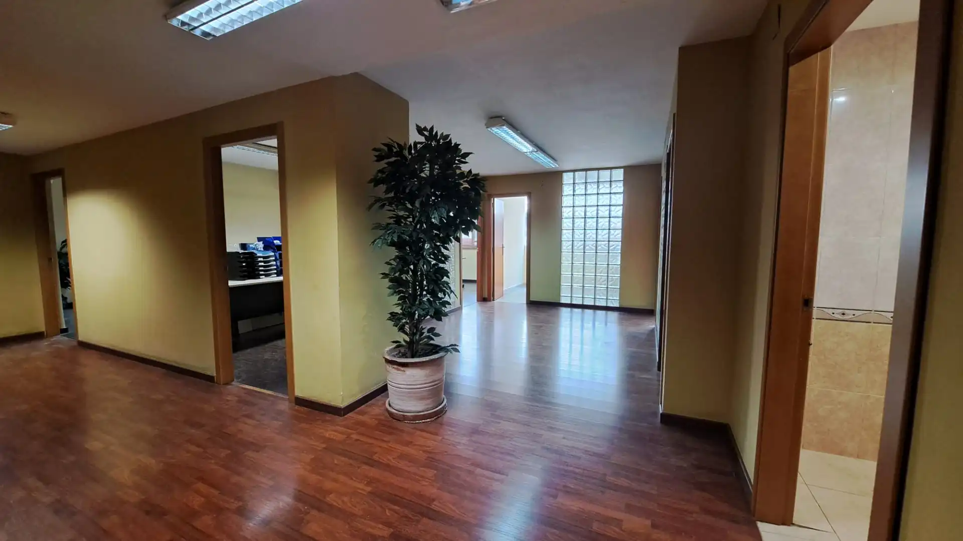 Büro mit Aufzug zur Miete in Carrer de les Garrigues