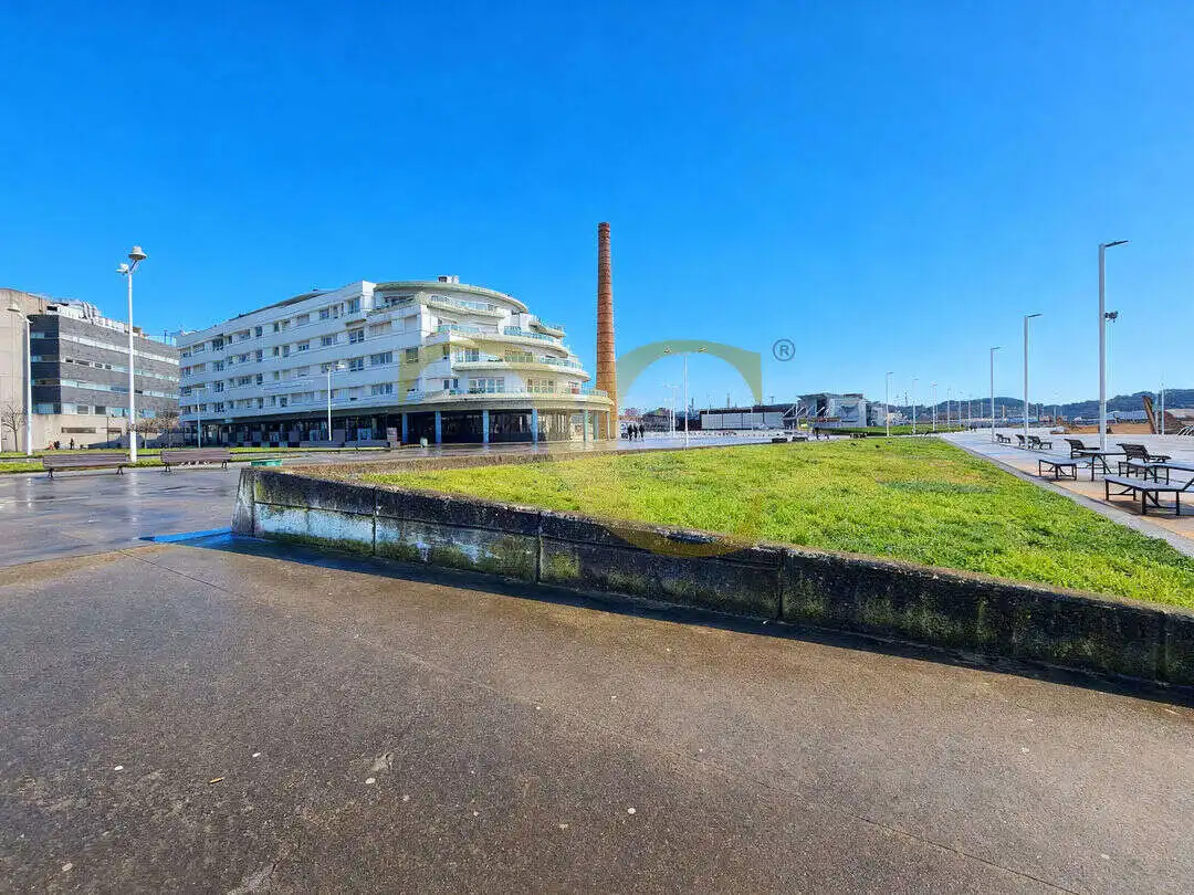 Vista exterior de Pis en venda en Gijón  amb Calefacció, Jardí privat i Terrassa