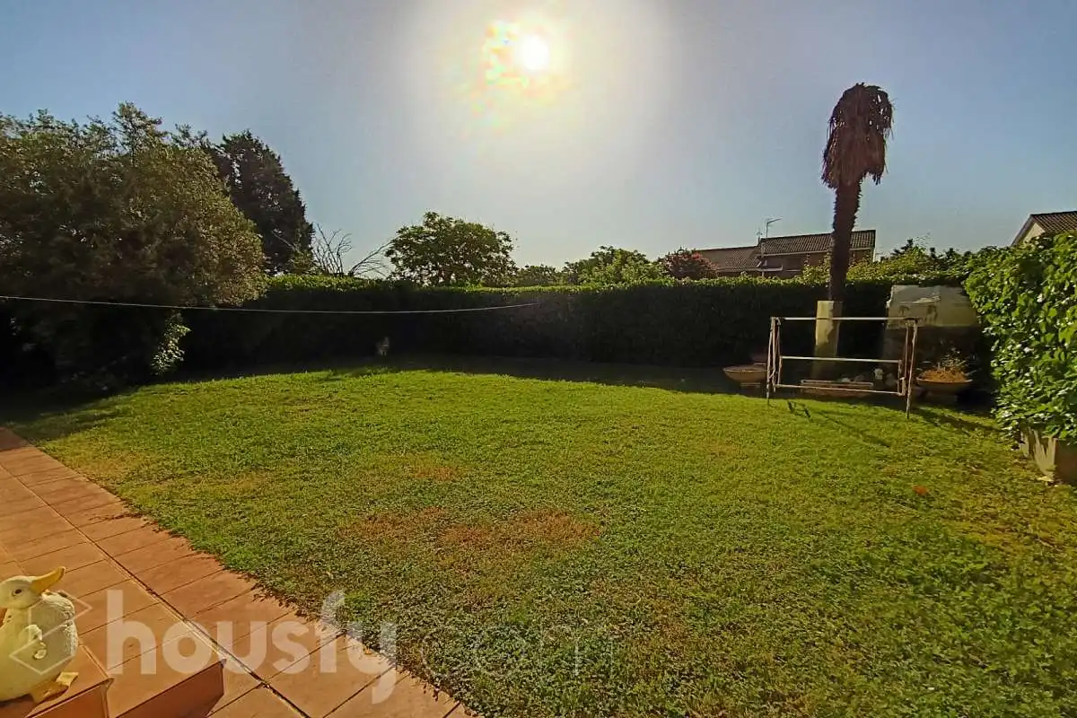 Casa o chalet en venta en Avd. De Enmedio, La Paloma - Asfain