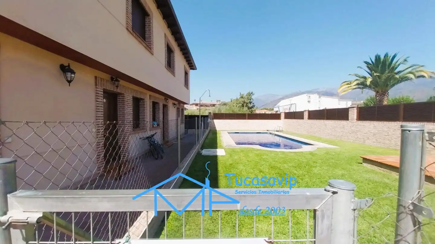 Habitatge amb piscina en venda a La Adrada, imagen 2