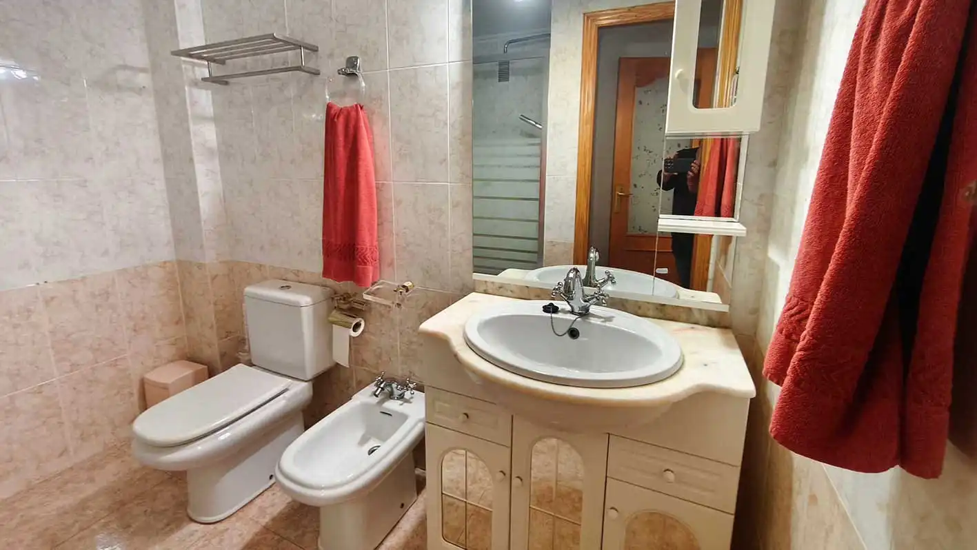 Baño de Apartamento en venta en Xeraco con Aire acondicionado, Calefacción y Jardín privado
