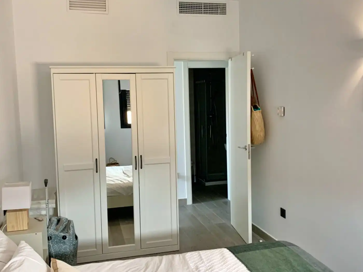 Habitación de Piso de alquiler en Málaga con Aire acondicionado, Calefacción y Terraza
