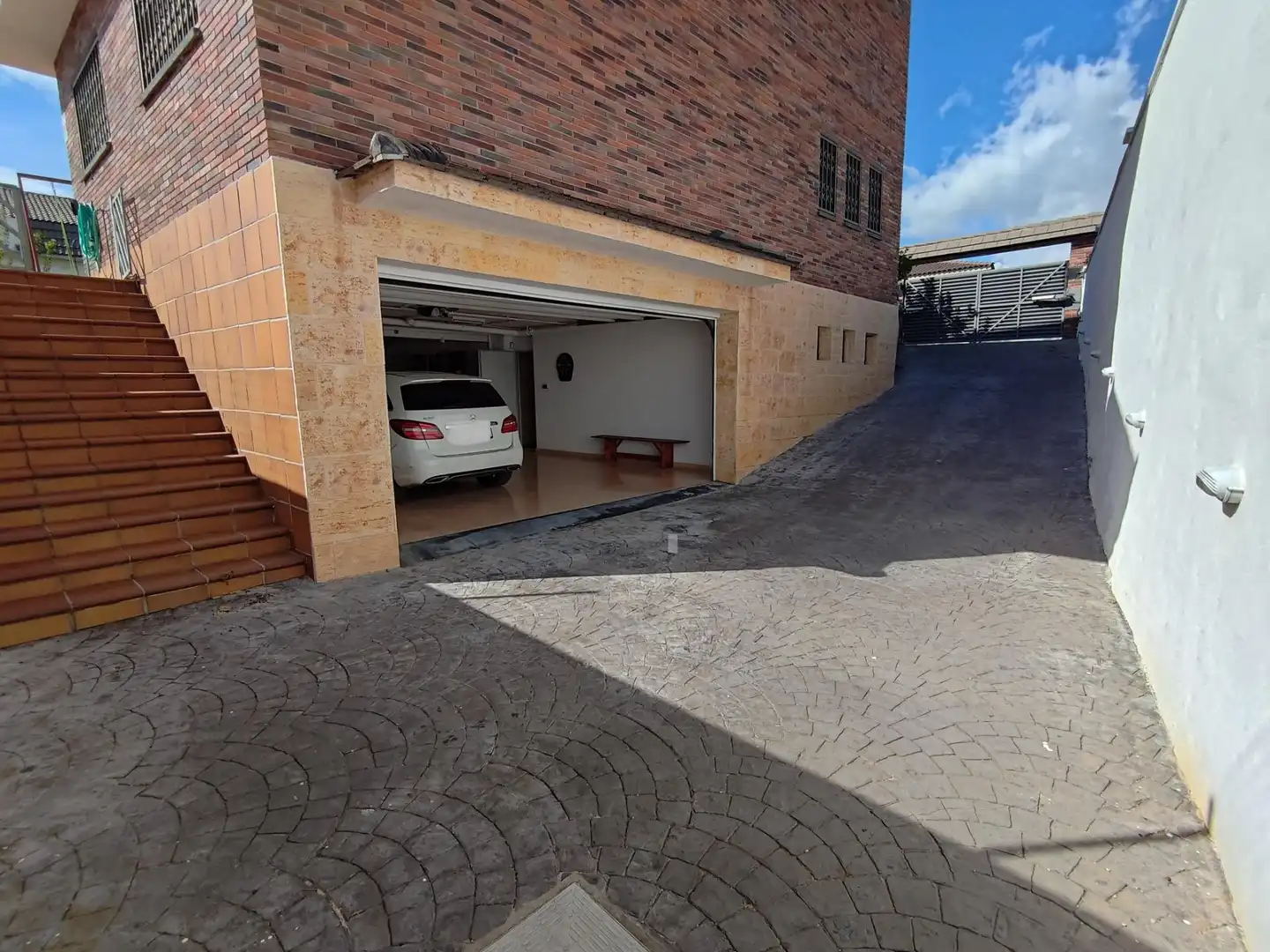 Parking de Casa o chalet en venta en El Vendrell con Aire acondicionado, Calefacción y Jardín privado