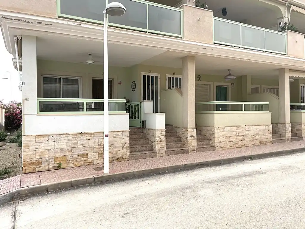 Vista exterior de Apartament en venda en Cuevas del Almanzora amb Aire condicionat i Terrassa