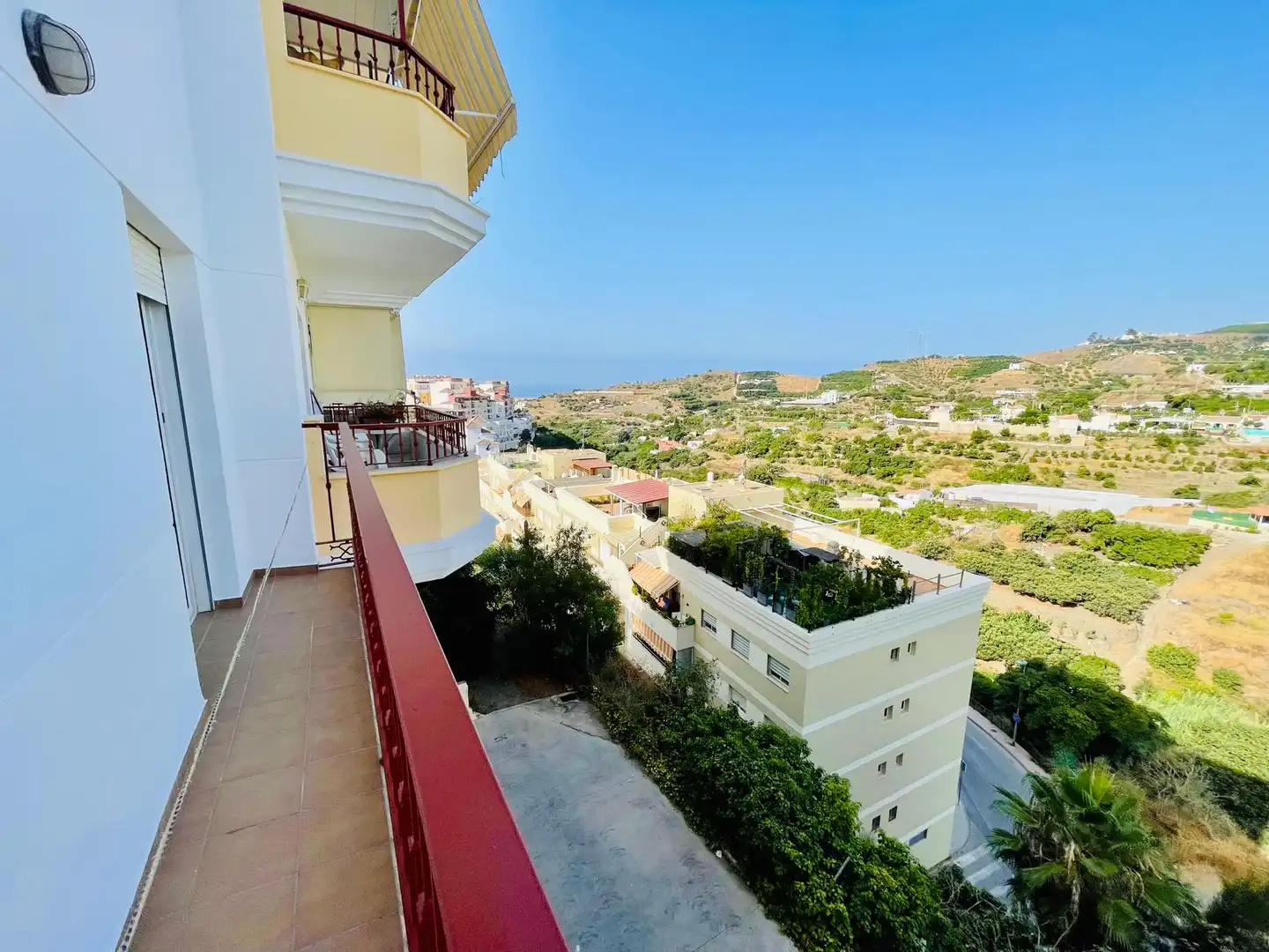 Außenansicht von Wohnung zum Verkauf in Torrox mit Terrasse