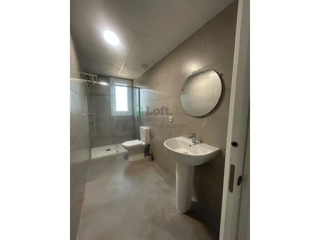 Bany de Apartament de lloguer en Badajoz amb Terrassa i Piscina comunitària