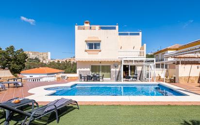 Swimming pool of House or chalet for sale in Fuengirola  with Air Conditioner, Terrace and Swimming Pool