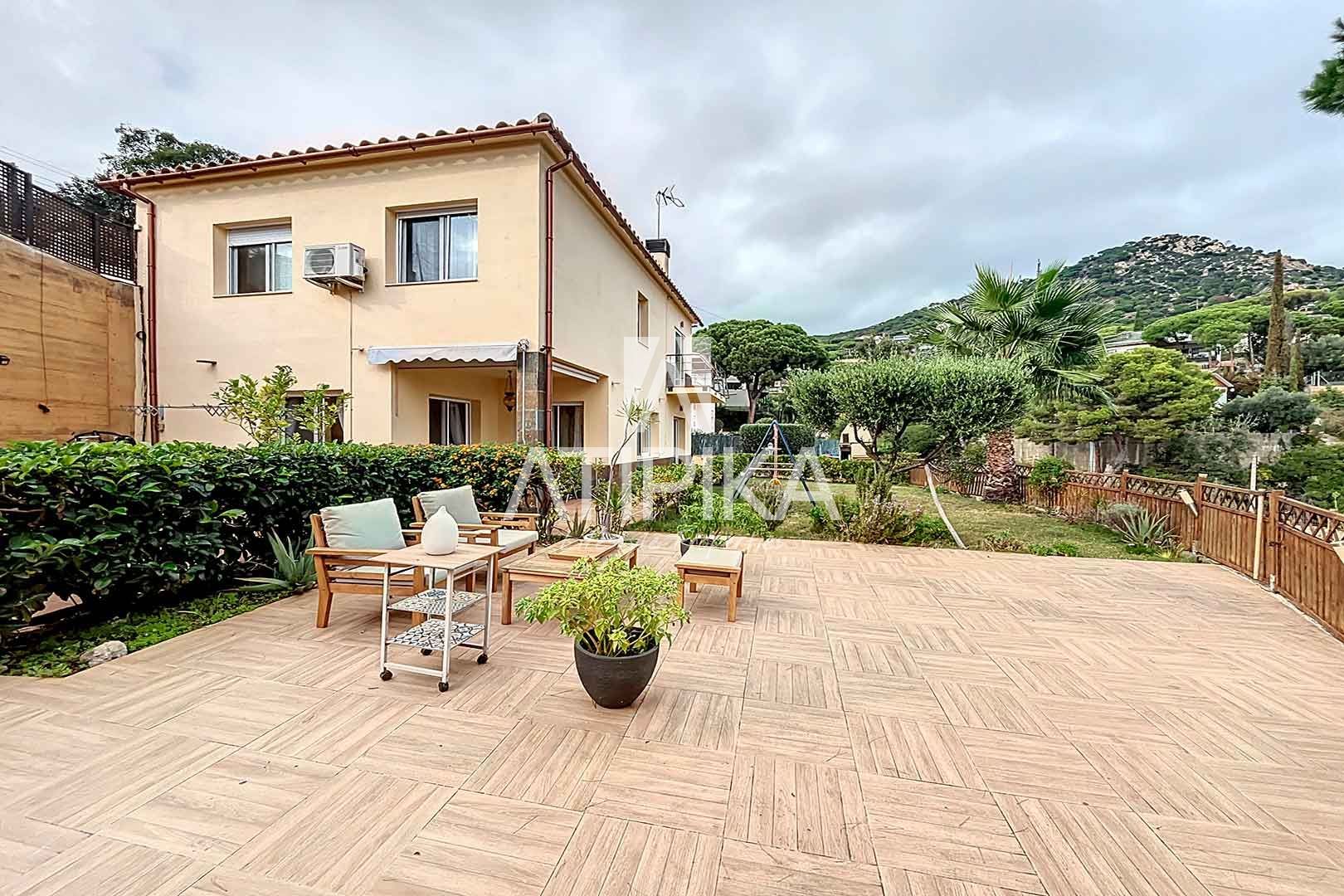 Terrassa de Casa o xalet en venda en Cabrils amb Aire condicionat, Calefacció i Parquet