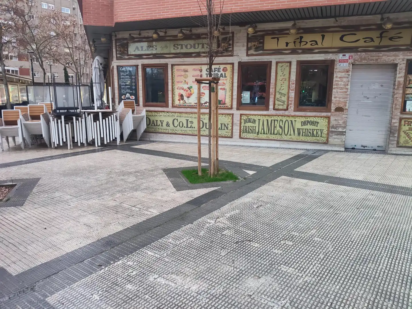 Vista exterior de Local en traspaso en Zaragoza