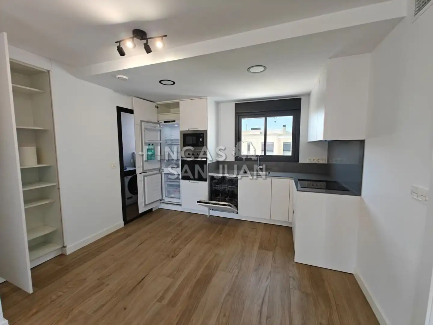 Cocina de Piso de alquiler en Sant Joan d'Alacant con Terraza, Trastero y Piscina comunitaria