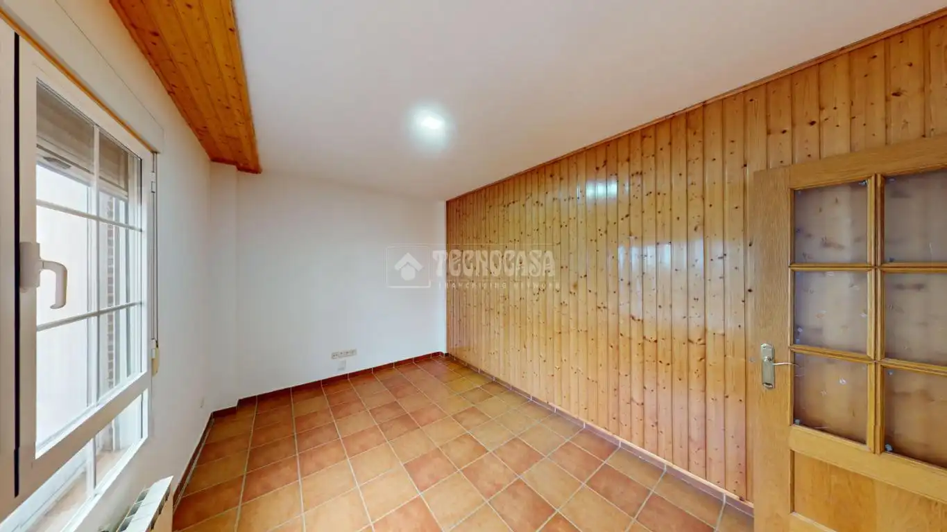 Casa adosada en venda en El Casar