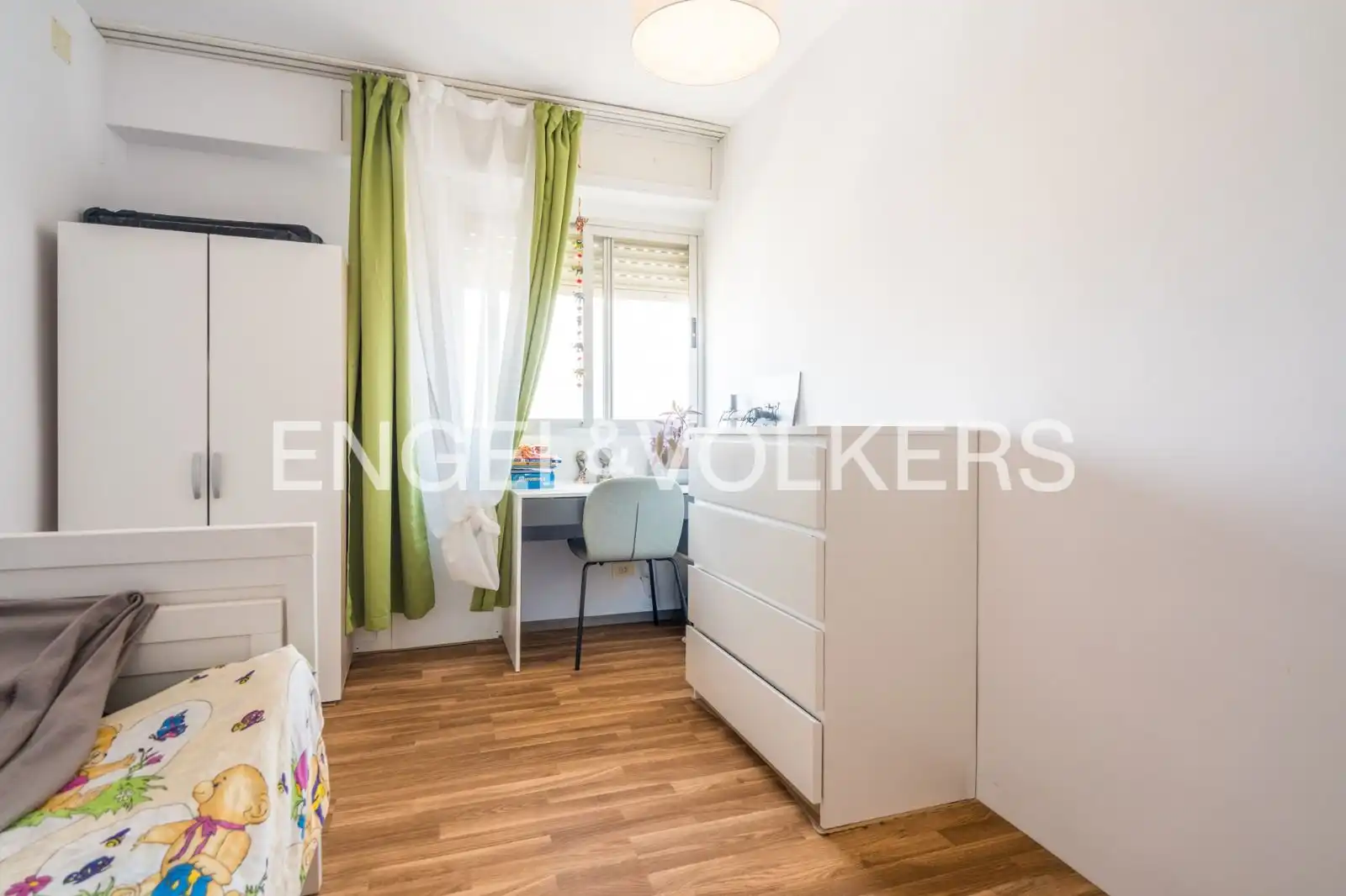 Bedroom of Flat for rent in Sagunto / Sagunt  with Air Conditioner, Heating and Parquet flooring