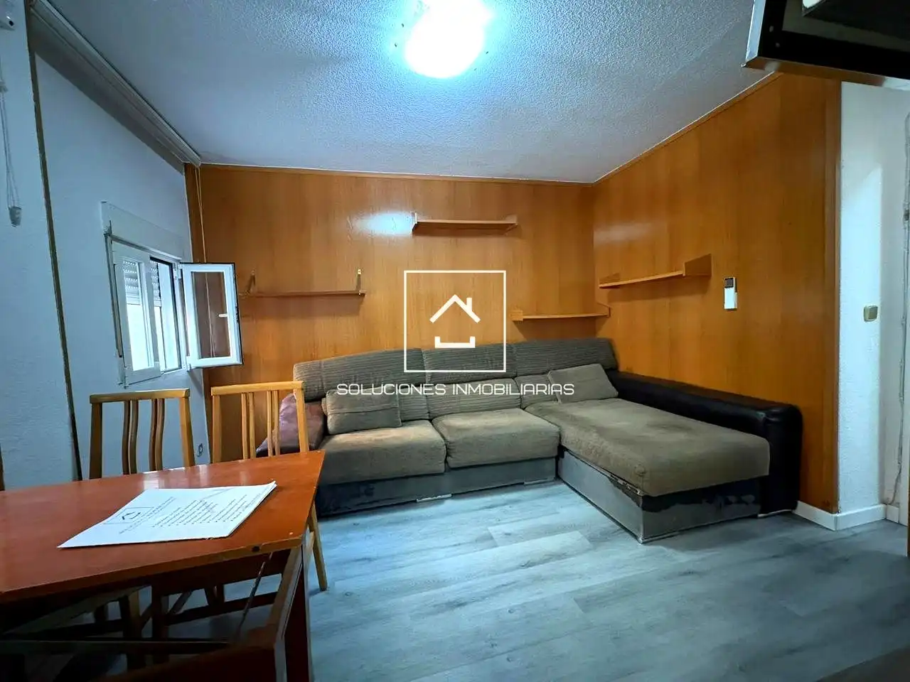 Sala d'estar de Planta baixa en venda en Madrid amb Aire condicionat