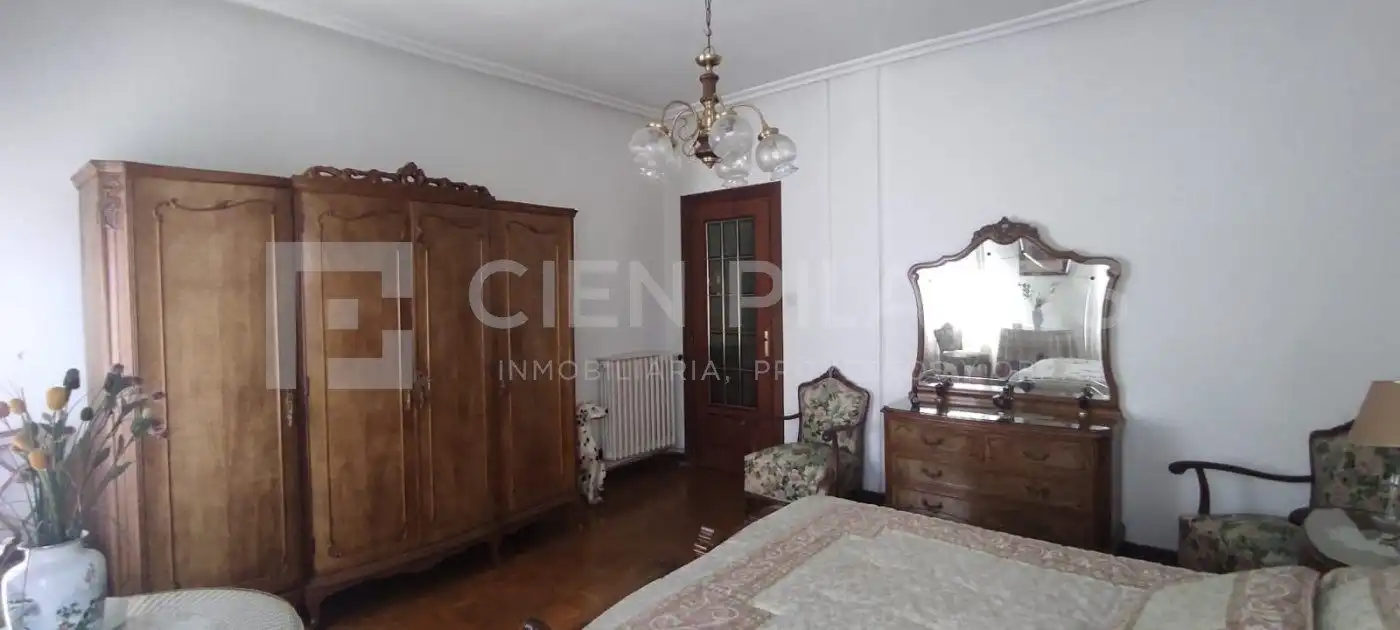 Bedroom of Flat for sale in  Logroño