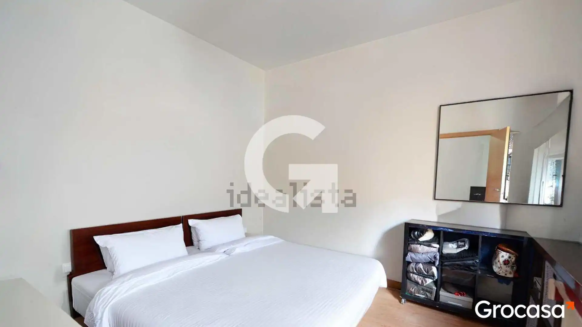 Bedroom of Flat for sale in L'Hospitalet de Llobregat  with Terrace, Storage room and Oven