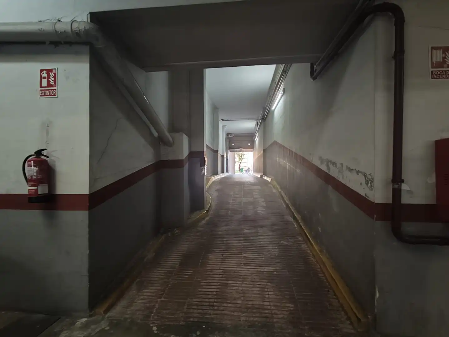 Einzelparkplatz zum Verkauf in Carrer de la Hispanitat, imagen 6