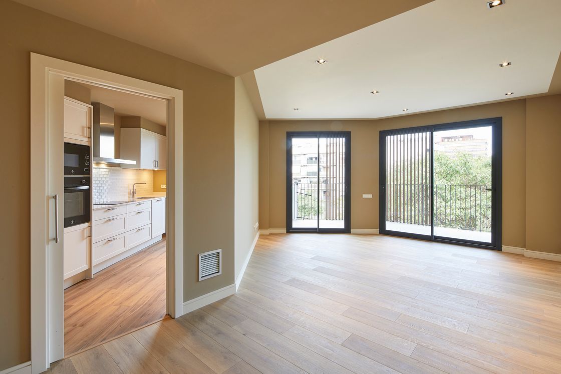 Flat to rent in L'Hospitalet de Llobregat  with Air Conditioner, Heating and Parquet flooring