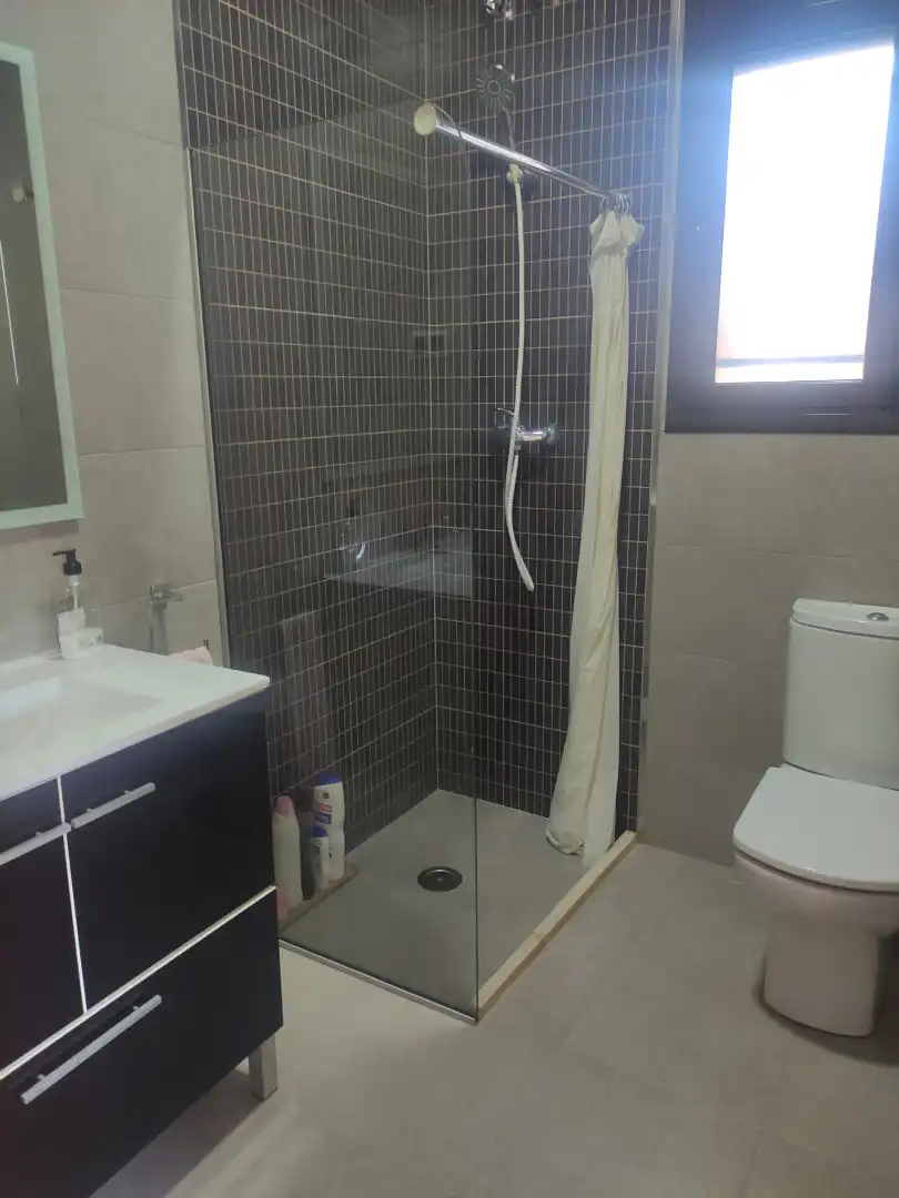 Baño de Casa o chalet en venta en Cunit con Terraza y Piscina