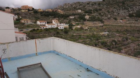Foto 2 de Finca rústica en venta en Tàrbena, Alicante