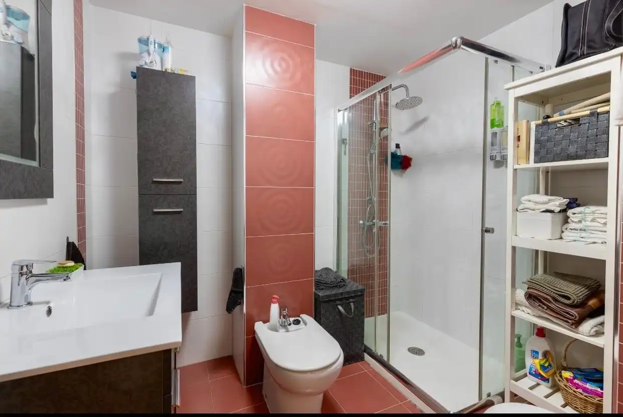 Flat with lift to rent in Calle VERDIALES, imagen 21