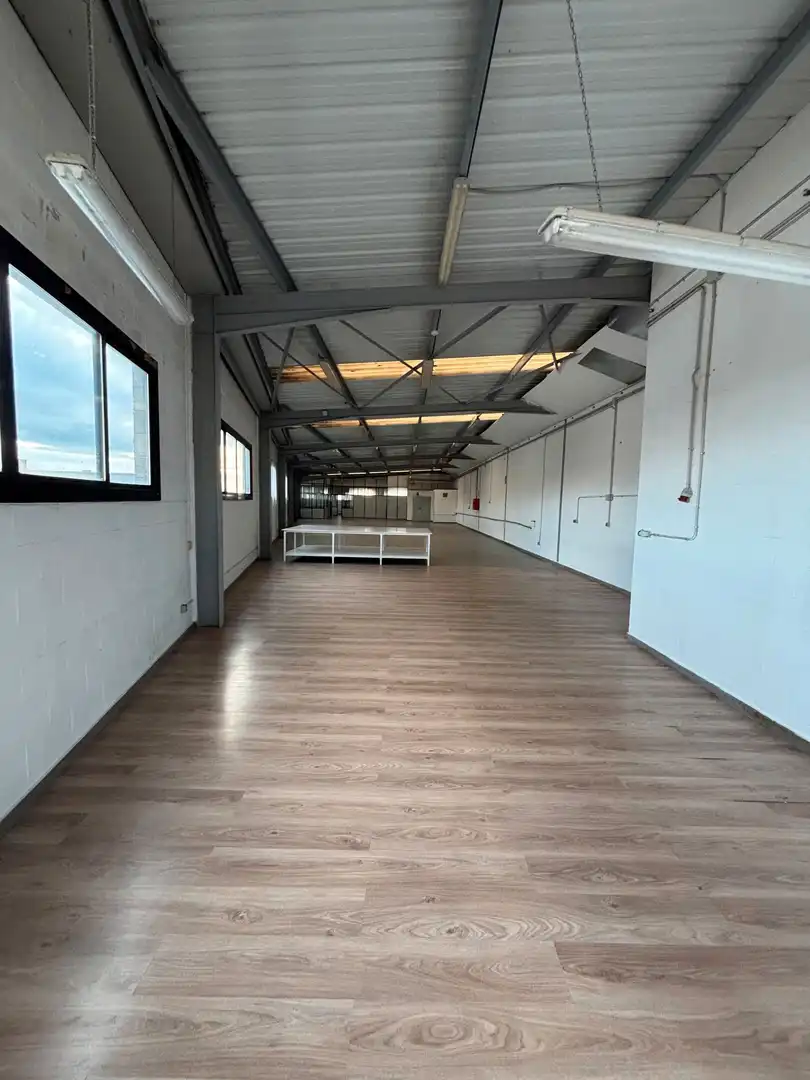 Nau industrial amb ascensor en venda a Carrer Josep Calvet, imagen 21