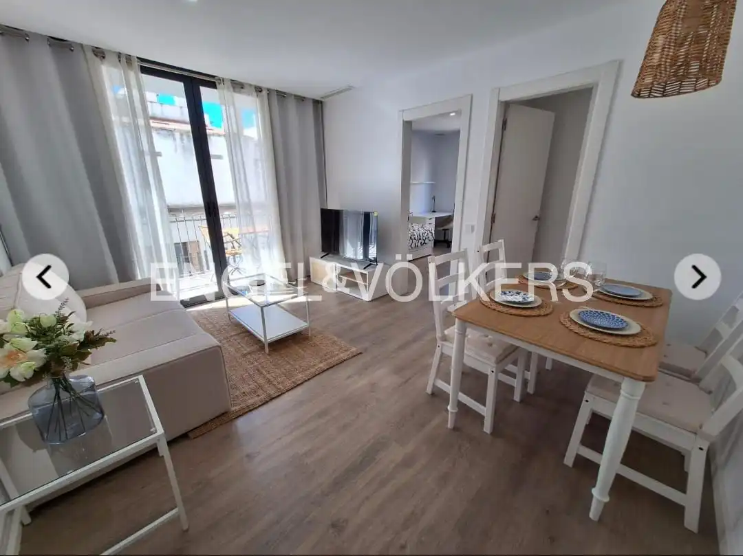 Sala de estar de Piso de alquiler en Sitges con Aire acondicionado, Calefacción y Amueblado