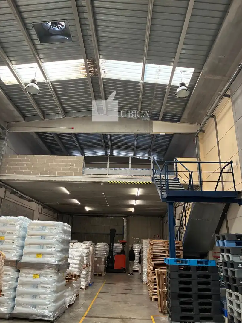 Nave industrial de alquiler en Molins de Rei