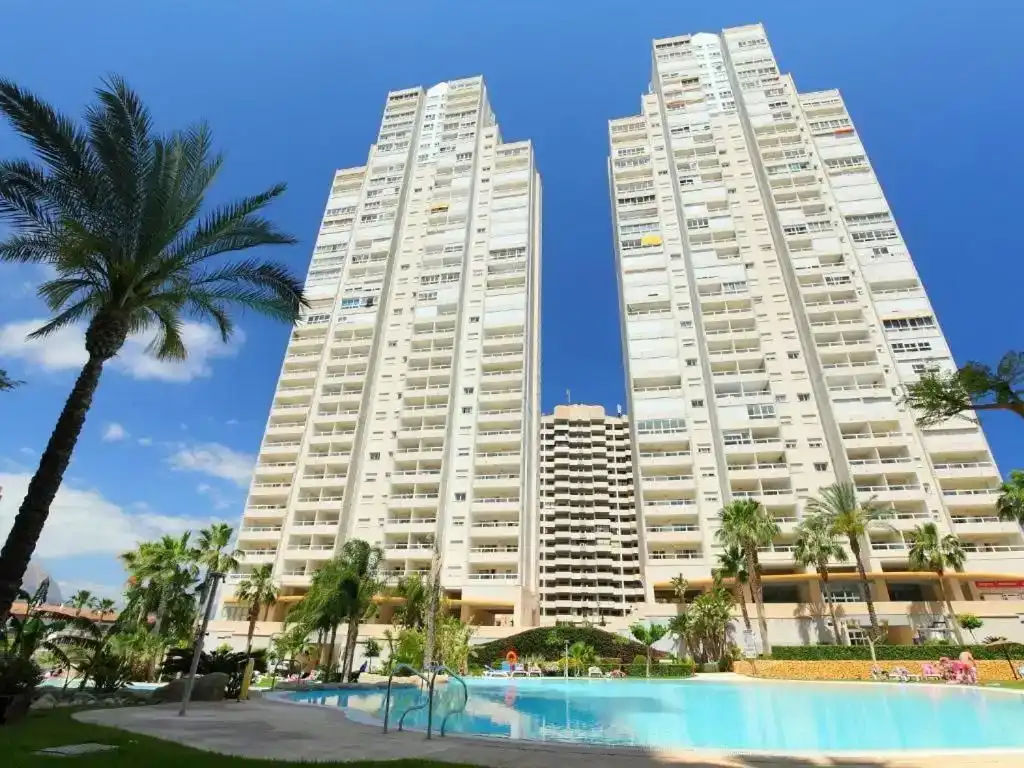 Exterior view of Flat for rent in Benidorm  with Air Conditioner, Private garden and Swimming Pool