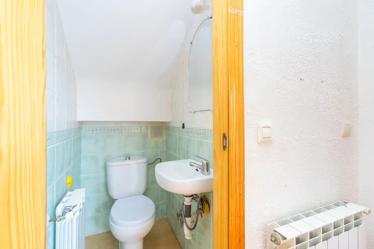 Baño de Casa adosada en venta en Santa Cruz del Retamar con Calefacción y Piscina