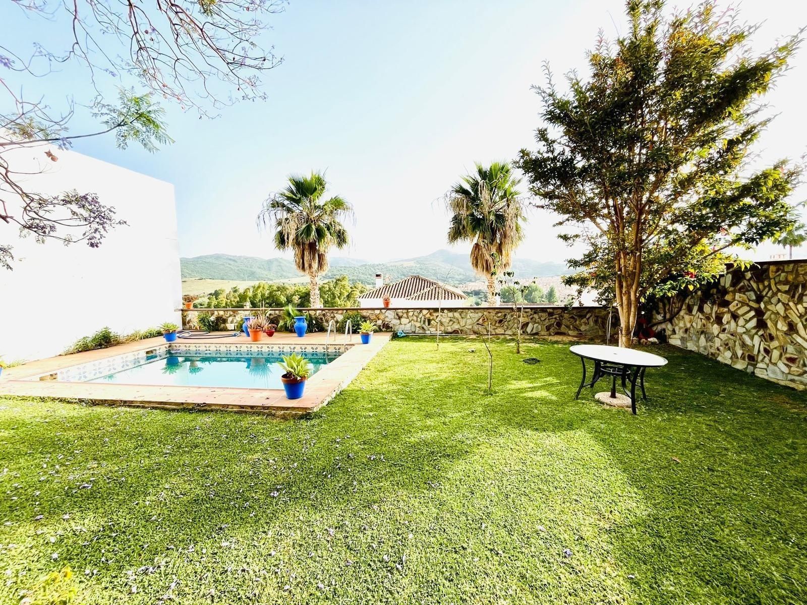 Garden of House or chalet for sale in Algeciras
