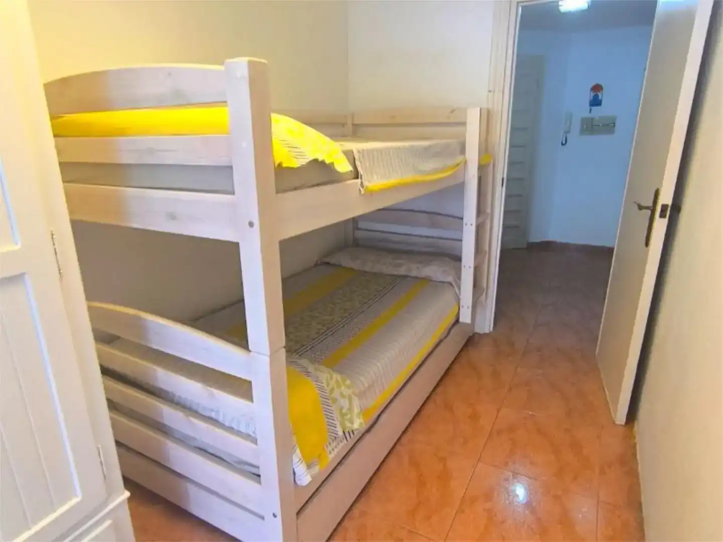 Schlafzimmer von Wohnung zur Miete in Almuñécar mit Klimaanlage und Balkon