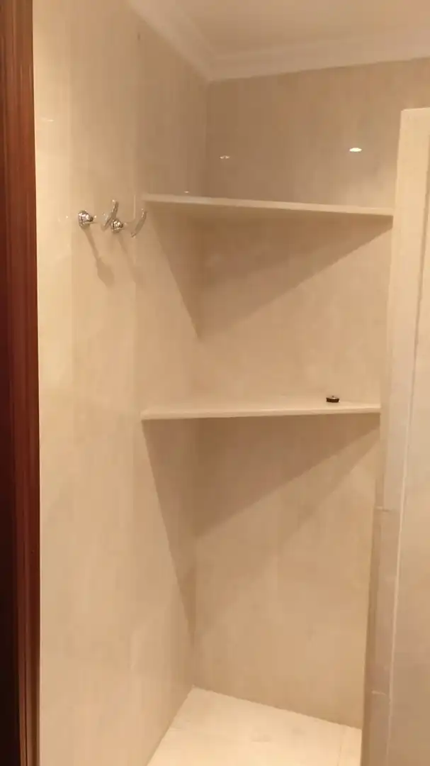 Bathroom of Flat for rent in Sevilla  with Air Conditioner, Heating and Furnished
