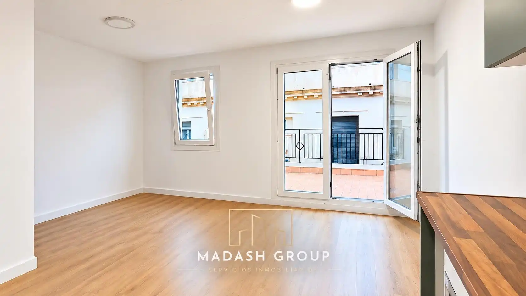 Außenansicht von Wohnung zum Verkauf in Reus mit Parkett und Terrasse