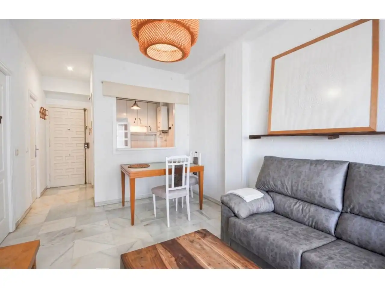 Sala de estar de Piso en venta en Rincón de la Victoria con Aire acondicionado, Terraza y Trastero