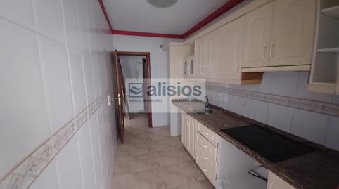 Foto 2 de Piso en venta en Calle Albahaca (rosas), Las Rosas, Arona