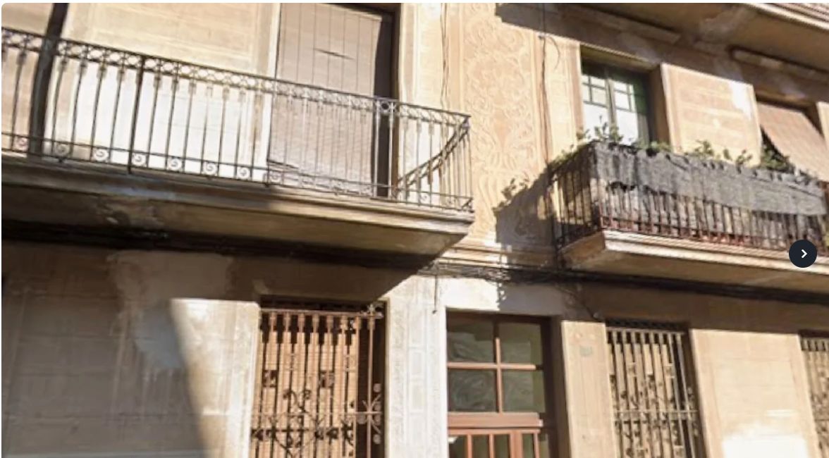 Vista exterior de Edifici en venda en Girona Capital