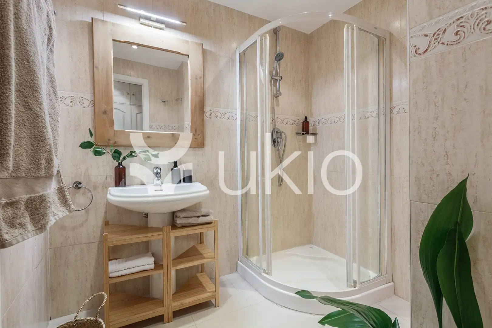 Bathroom of Apartments for rent in Madrid  with Air Conditioner, Terrace and Furnished