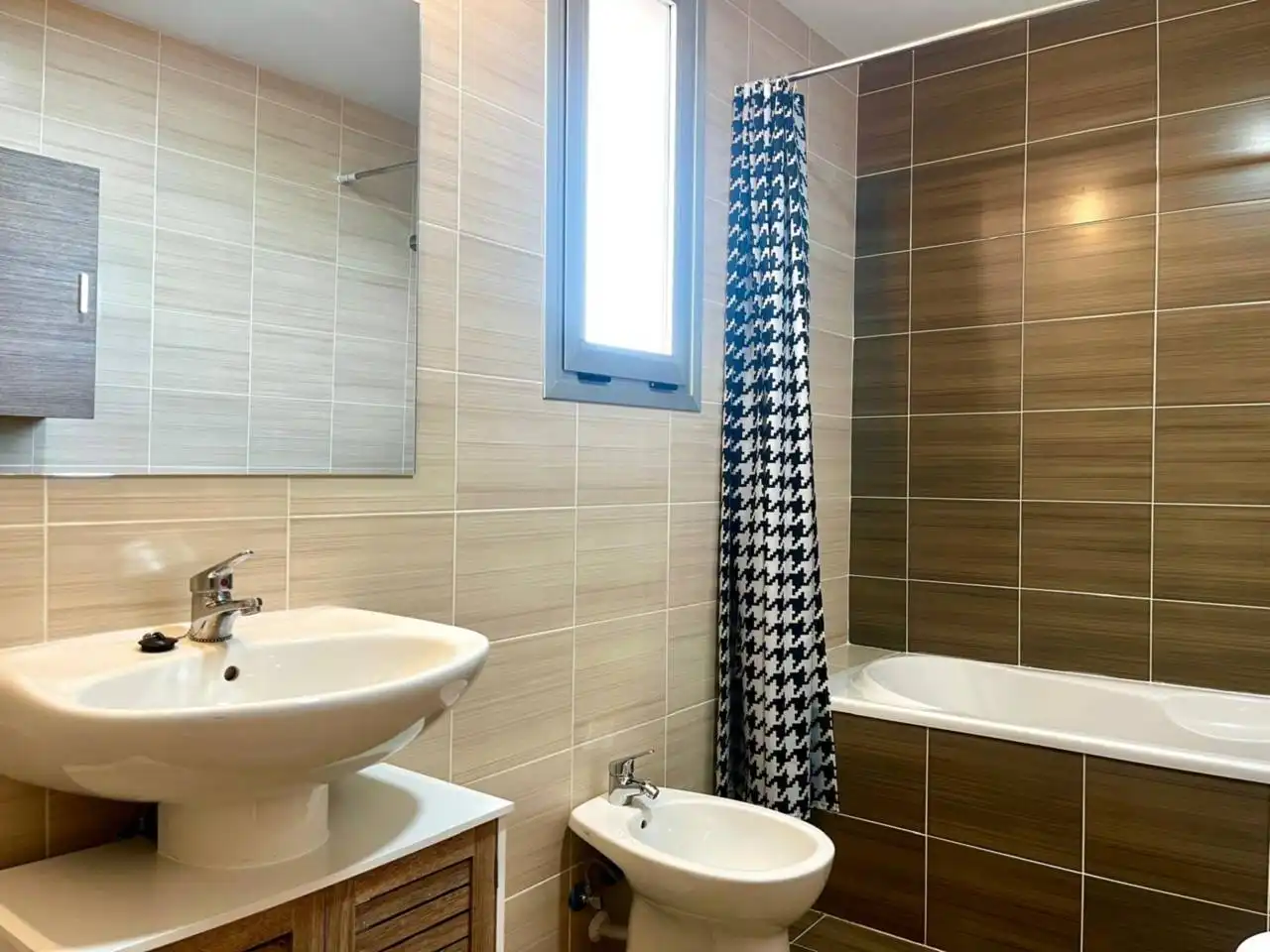 Badezimmer von Dachboden zum Verkauf in San Jorge / Sant Jordi mit Klimaanlage, Heizung und Terrasse