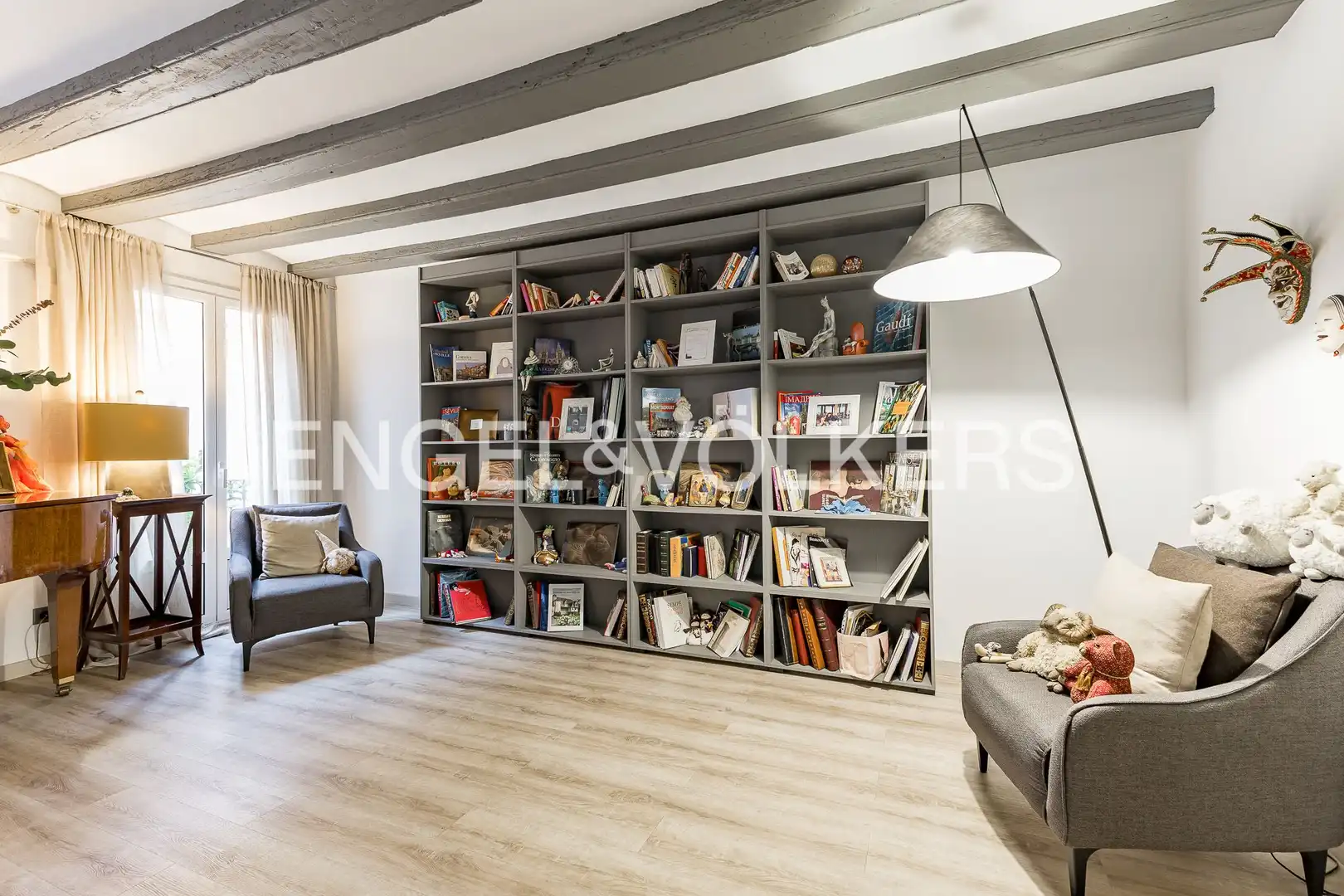 Sala de estar de Piso en venta en Barcelona con Aire acondicionado, Calefacción y Amueblado