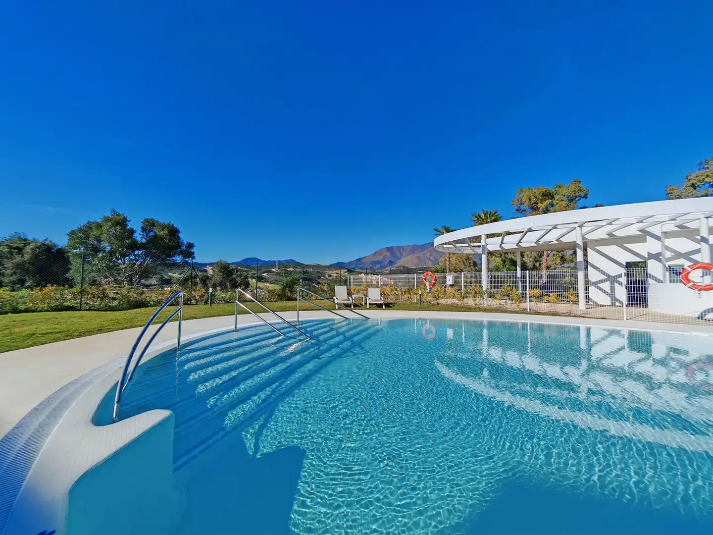 Pis amb piscina en venda a Estepona Pueblo, imagen 13
