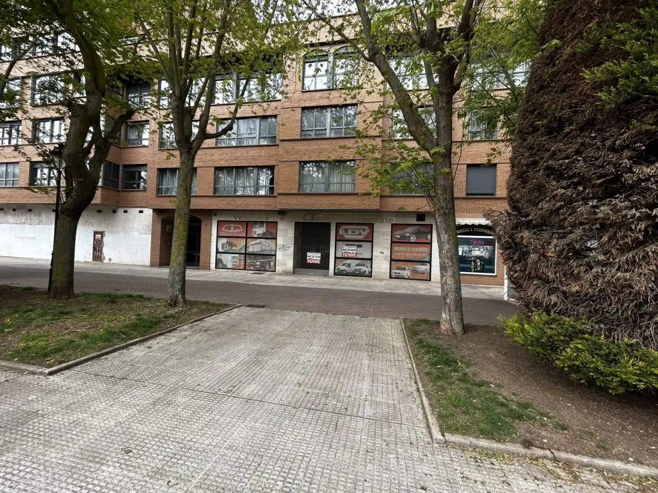 Business premises for sale in Plaza Jurista Cirilo Álvarez, imagen 9